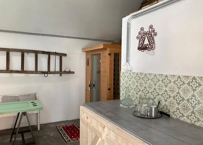 Ablak A Hegyre Vendeghaz בית הארחה 3*